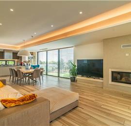 4 bedroom villa with pool near Pula, sleeps 8